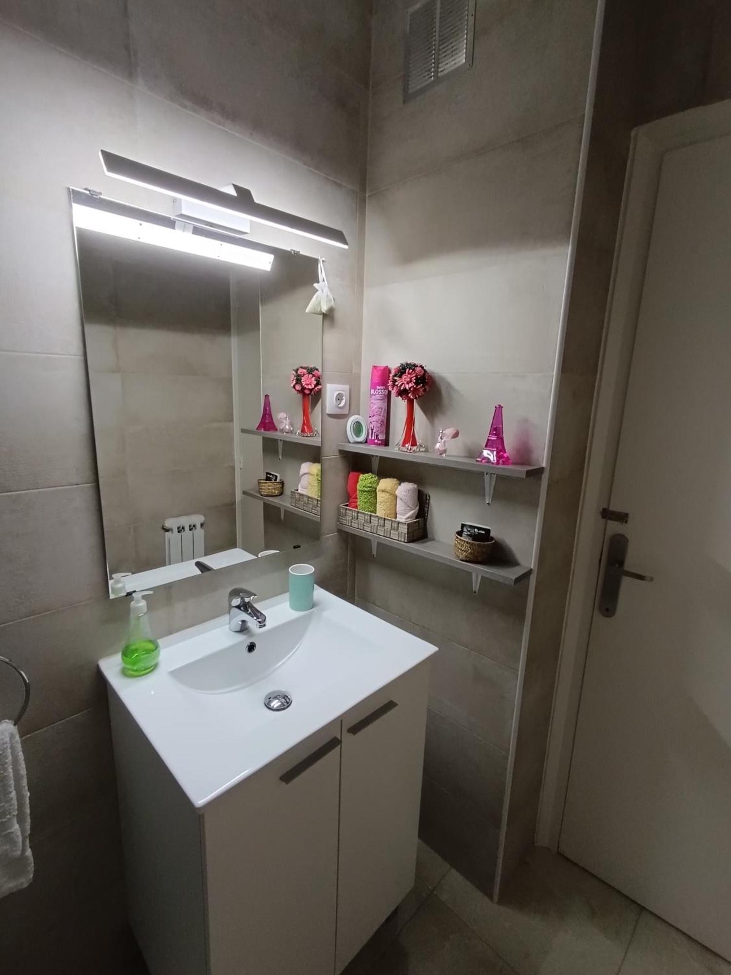 Apartamento Confort I Ла Сеу д'Ургел Екстериор снимка