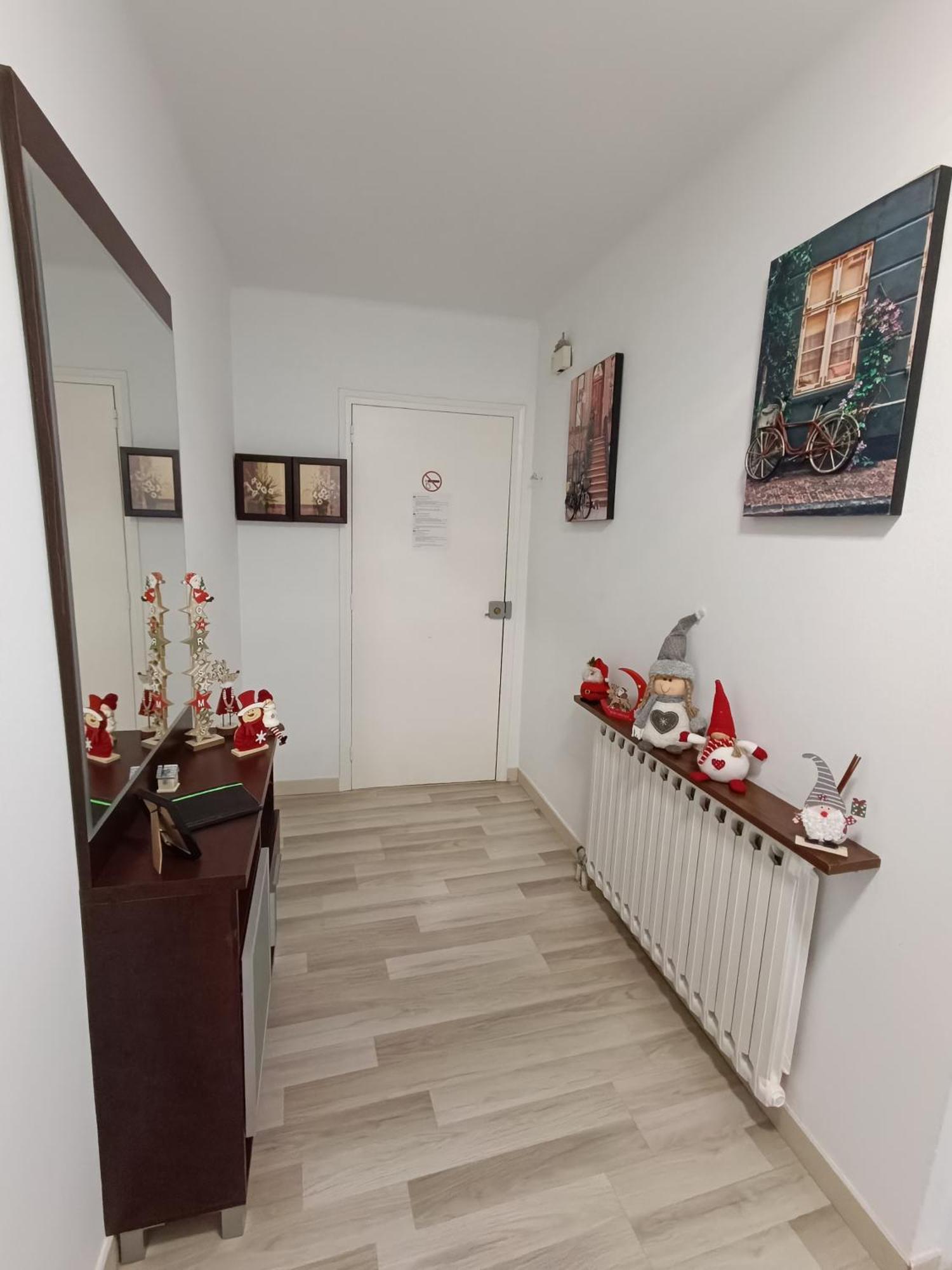 Apartamento Confort I Ла Сеу д'Ургел Екстериор снимка