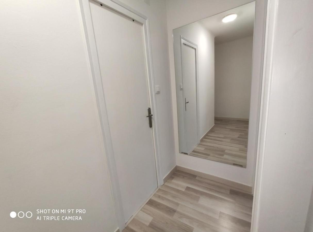 Apartamento Confort I Ла Сеу д'Ургел Екстериор снимка